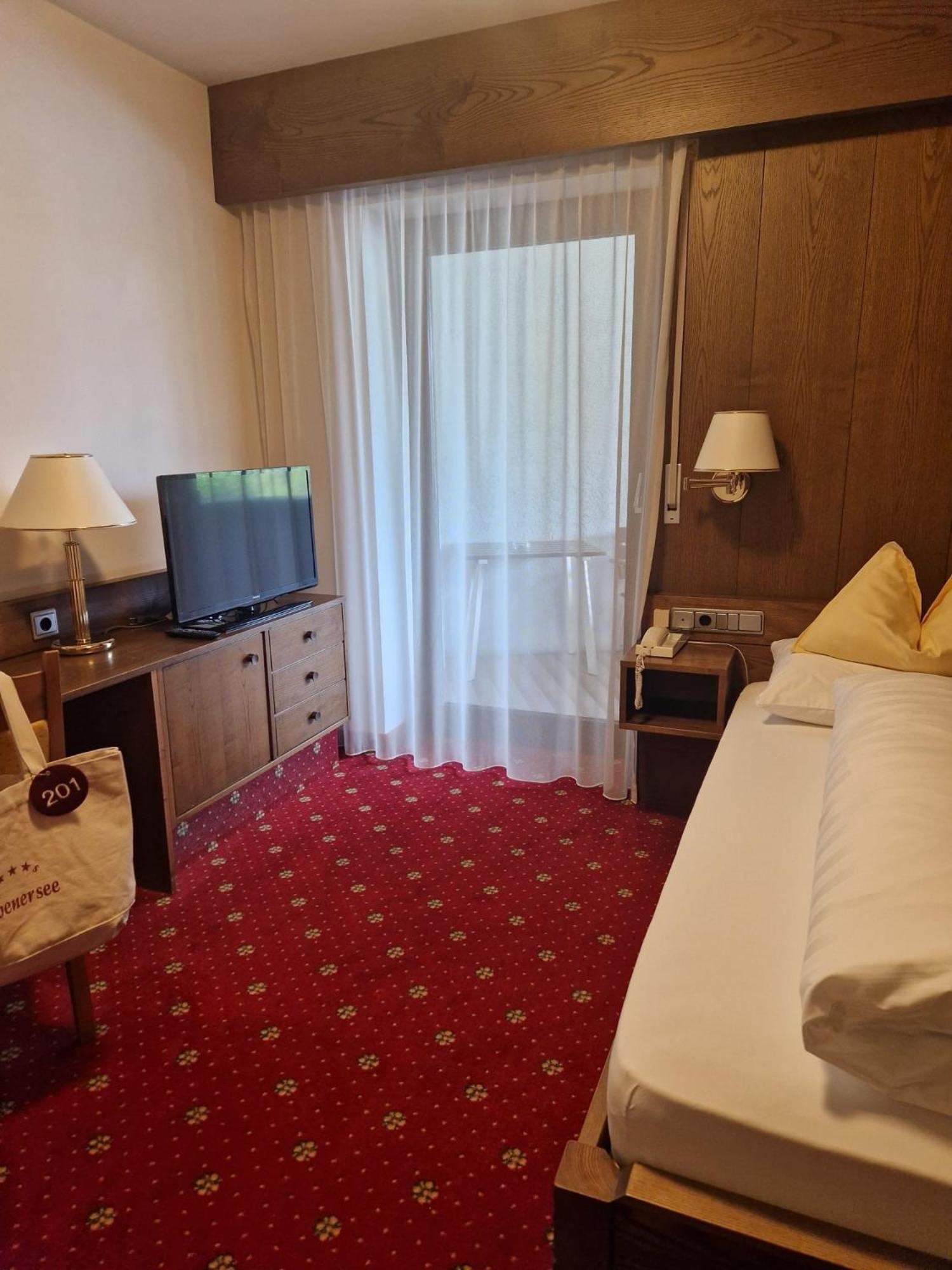 Hotel Am Wolfgrubenersee Сопраболцано Екстериор снимка